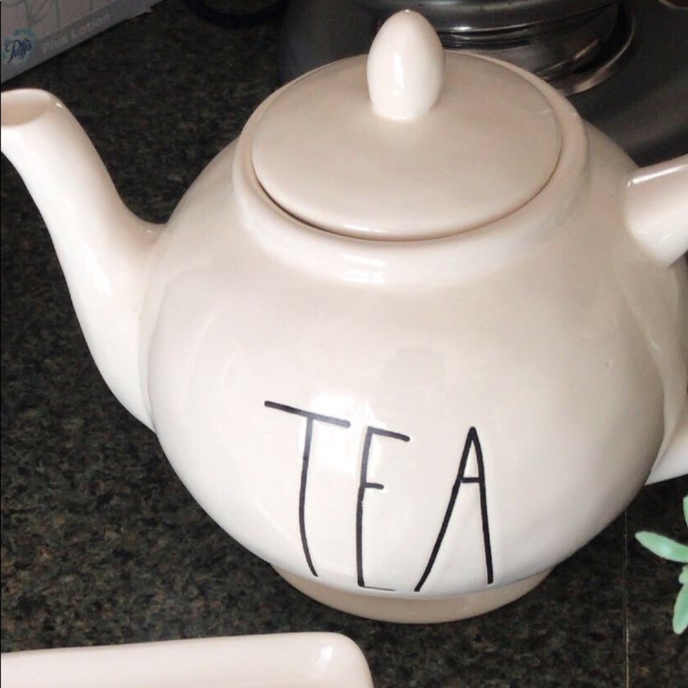 Rae Dunn Tea Pot